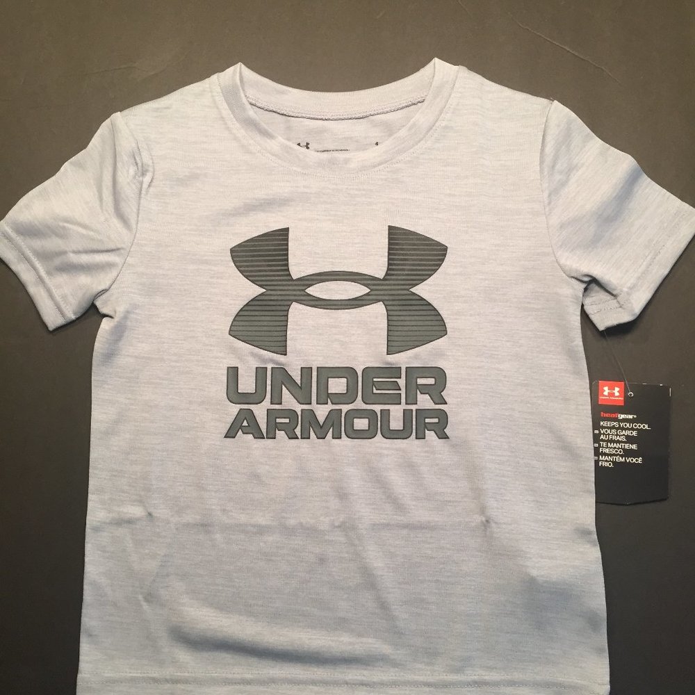 UNDER ARMOUR Boys Size 4 Tee Shirt Gray and Black HeatGear Brand New  Free Ship